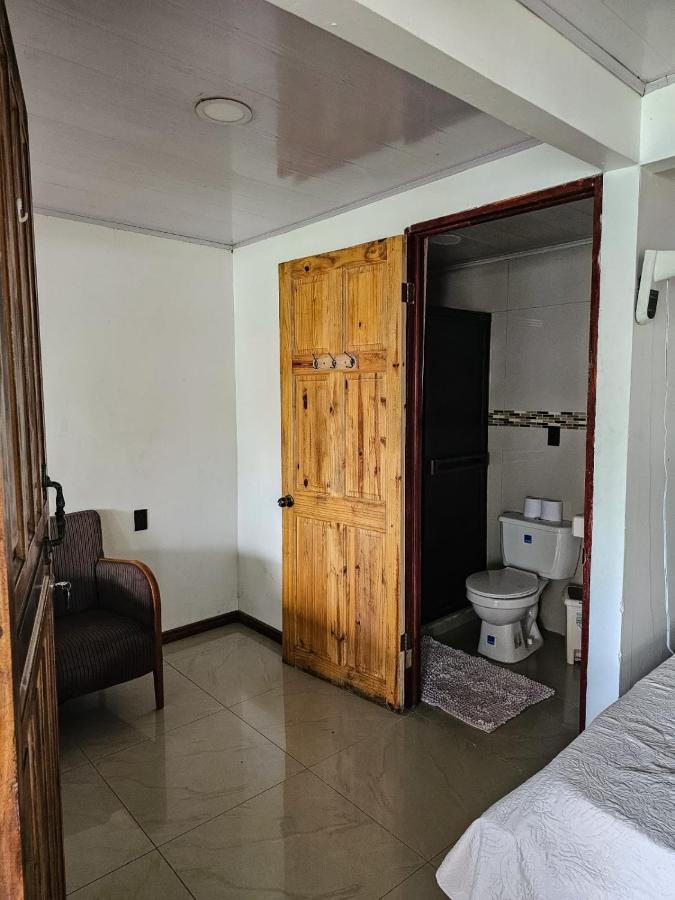 Hotel Liah'S Tortuguero Esterno foto