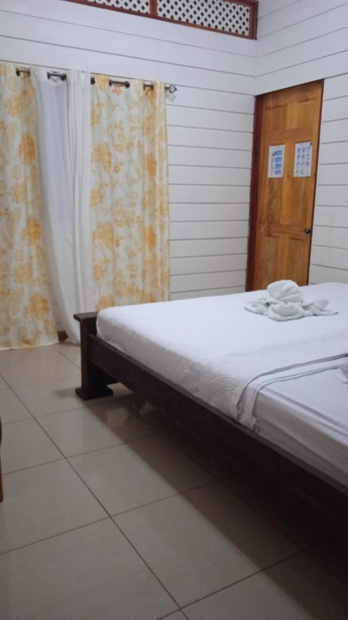 Hotel Liah'S Tortuguero Esterno foto